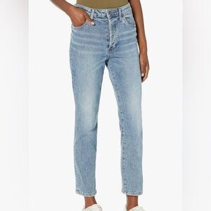Kut from the Kloth Light Blue Straight Leg Jeans